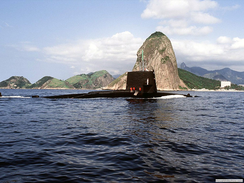 USS Snook (SSN-592) as she enters Rio de Janerio harbor