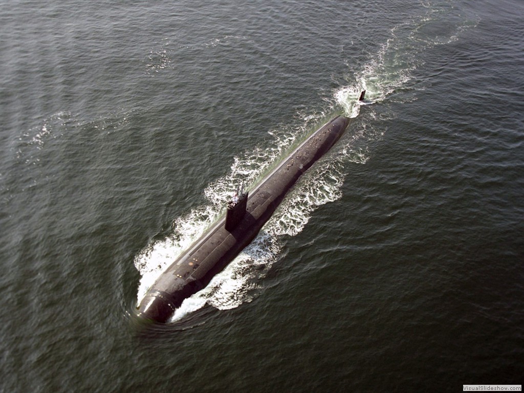 USS Topeka (SSN-754) underway in the Pacific Ocean