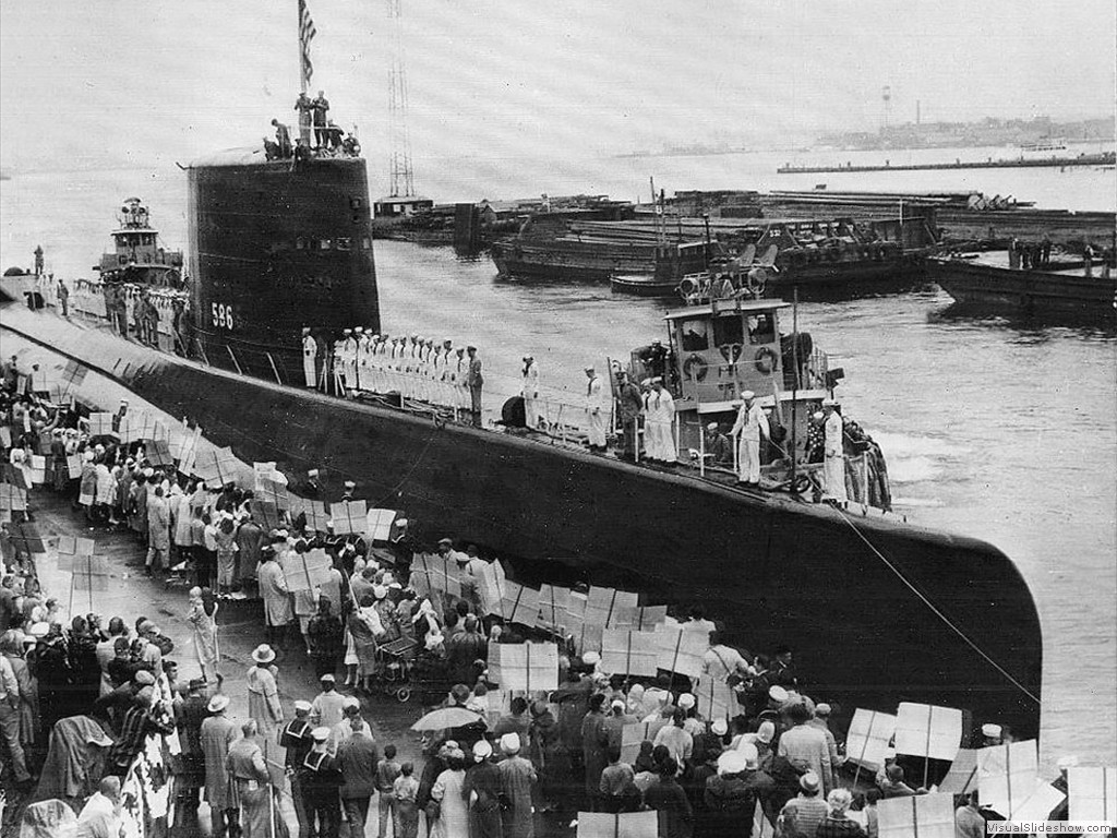 USS Triton (SSRN-586) at State Pier, New London, CT, 1960.